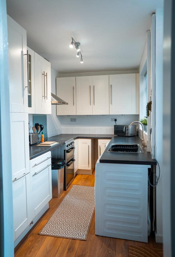 Comfortable House In Nuneaton Sleeps5 Free Parking Good Amenites Exterior foto